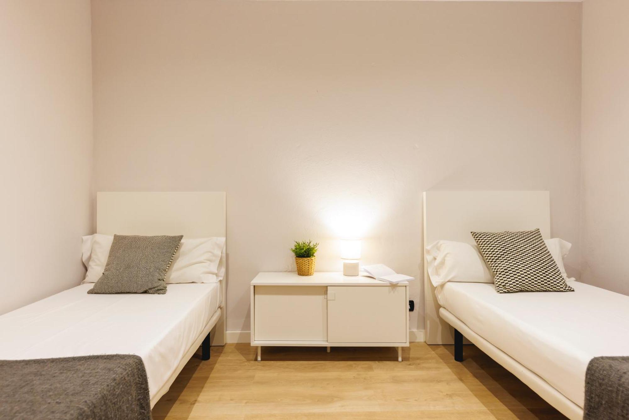Bravissimo Apartaments Mora 4 Girona Eksteriør billede