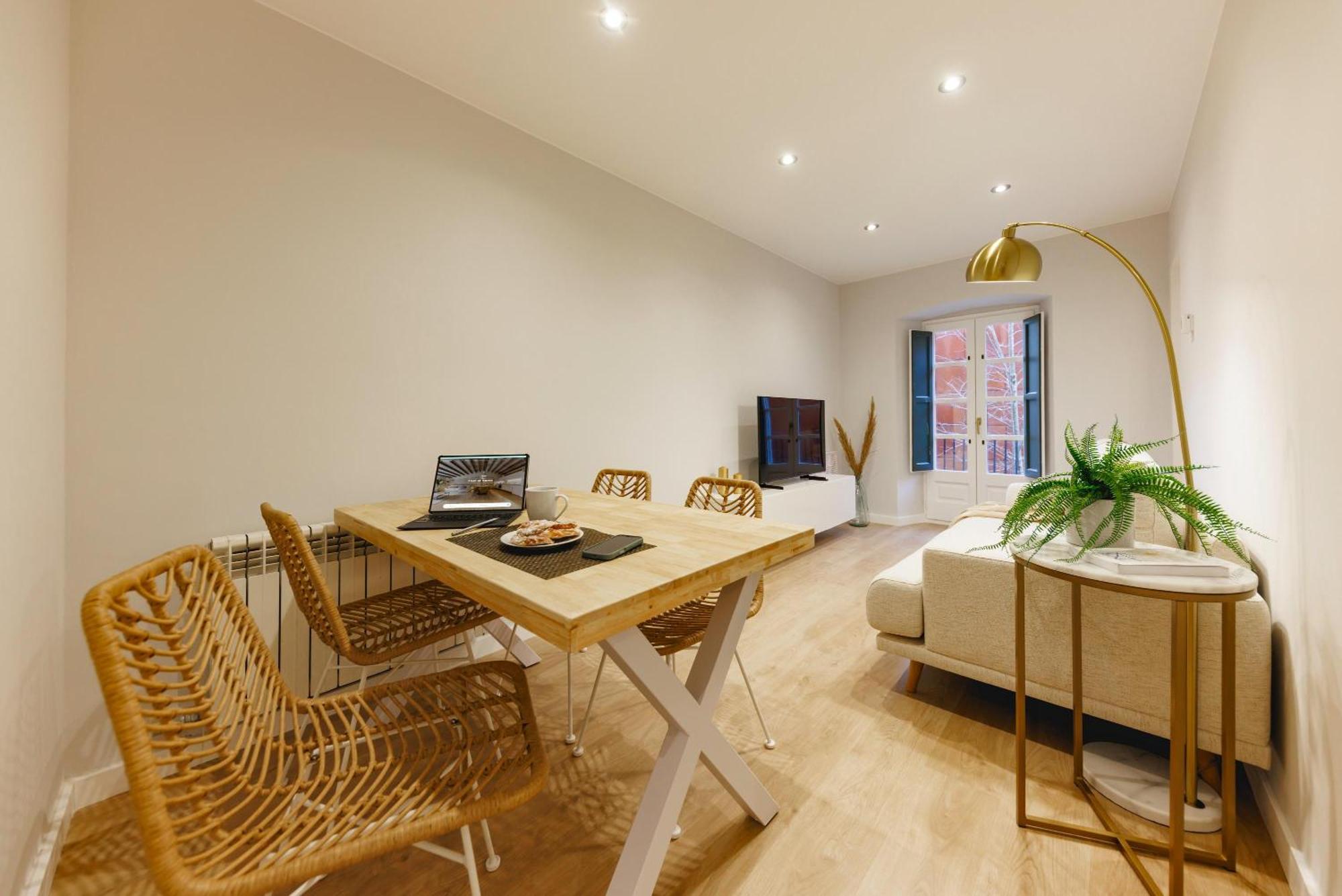 Bravissimo Apartaments Mora 4 Girona Værelse billede